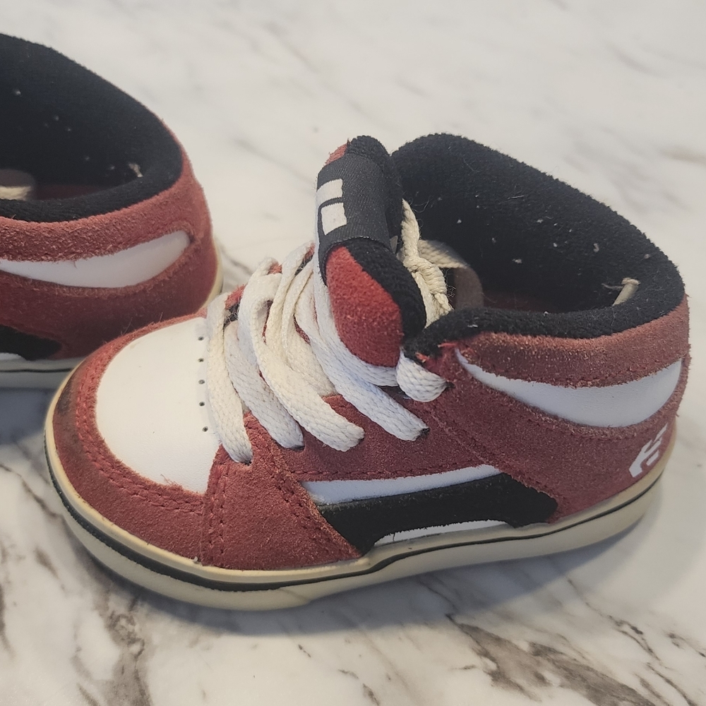 Etnies t 5t